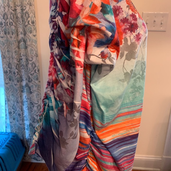 New Directions plus size 2X gorgeous multicolored floral top - Picture 5 of 10